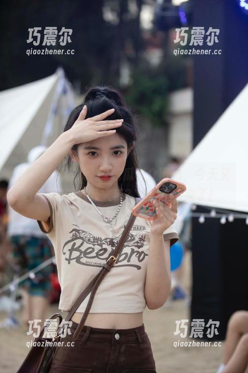 17吃瓜群众 17吃瓜群众网站,今天又是怎样的八卦火花?冷静不下来了!