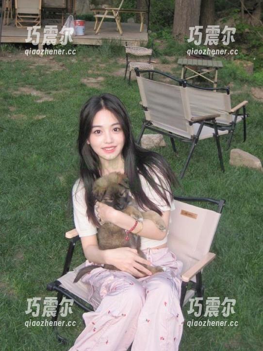 51cg 找吃瓜地址?51cg.fun让你每天都有新鲜八卦可以咀嚼!
