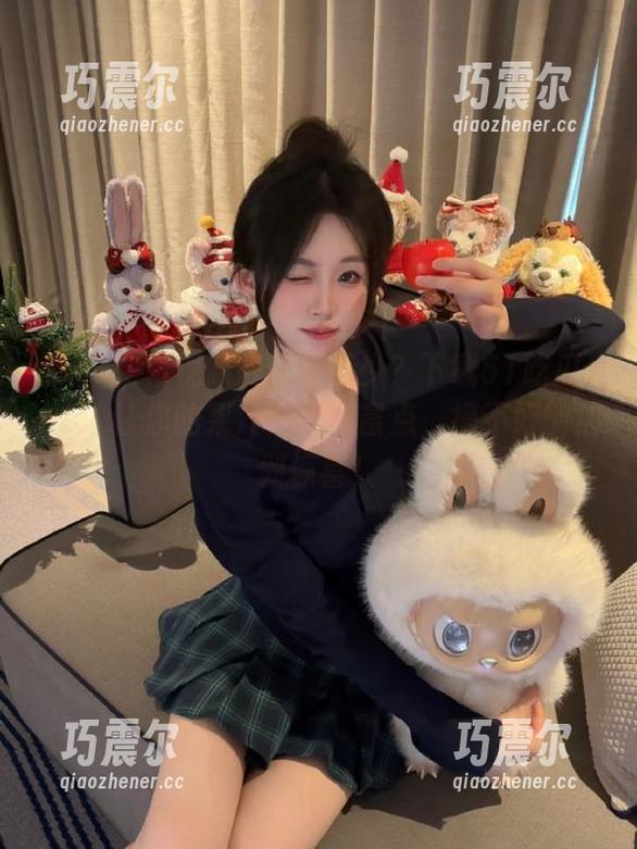 视频好像有点少？下载51吃瓜app，让你的果汁之旅丰富点，搞不好能遇到惊喜！