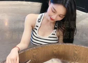 想在51爆料网苹果版刷八卦，却被评论区的脑洞给惊到了！