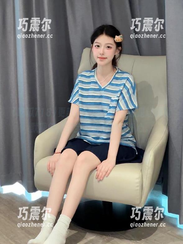 更新了，吃瓜718总是让我默默期待，完全直击我的好奇心。