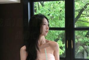 最新潮流来袭，网曝吃瓜又替我们忙着看热闹。
