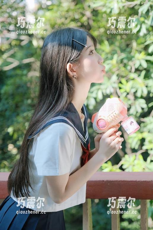 决定了！今天免费下载黑料不打烊，边划手机边喝茶，完美！
