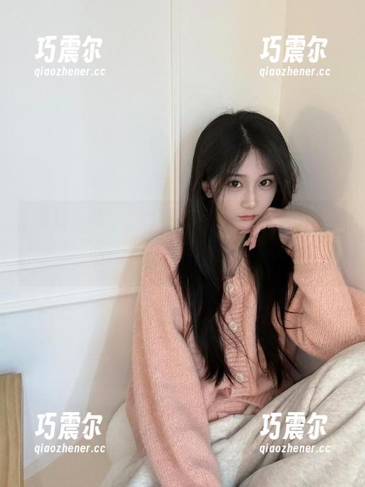 又见黑料不打烊网站，一边秒变吃瓜党，一边感叹苹果果然魅力无穷。