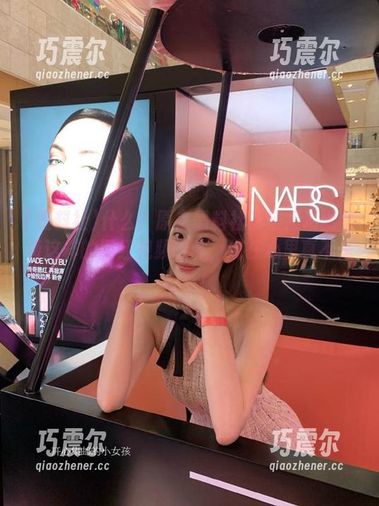 什么？原来黑料社的链接后面藏着这样的网红视频软件，现在心里真不是滋味！