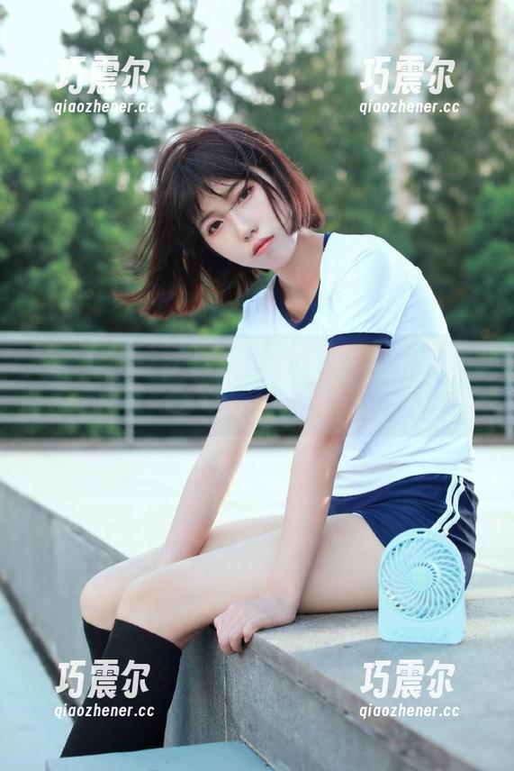 尝试了黑料社app，资源乱七八糟得像我的衣橱，心情也是微妙…