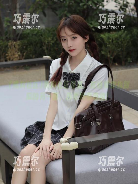 黑料社区 黑料社区导航,在线帮你找到瓜的另一面,连老妈都想追!