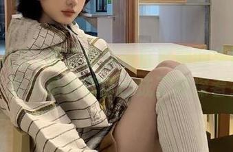 观看黑料社区官网的华丽变身，是不是感觉自己成了窥探者？