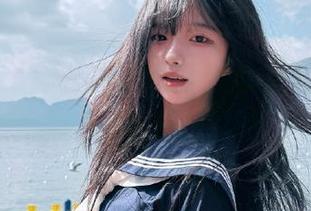 随便在黑料网站上划过网页，发现美女们的气场不仅仅是外表…